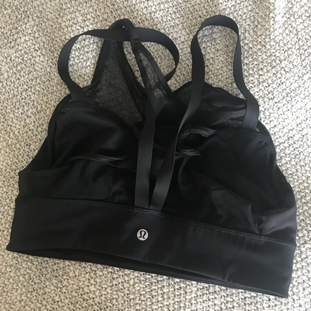 High neck sports bra